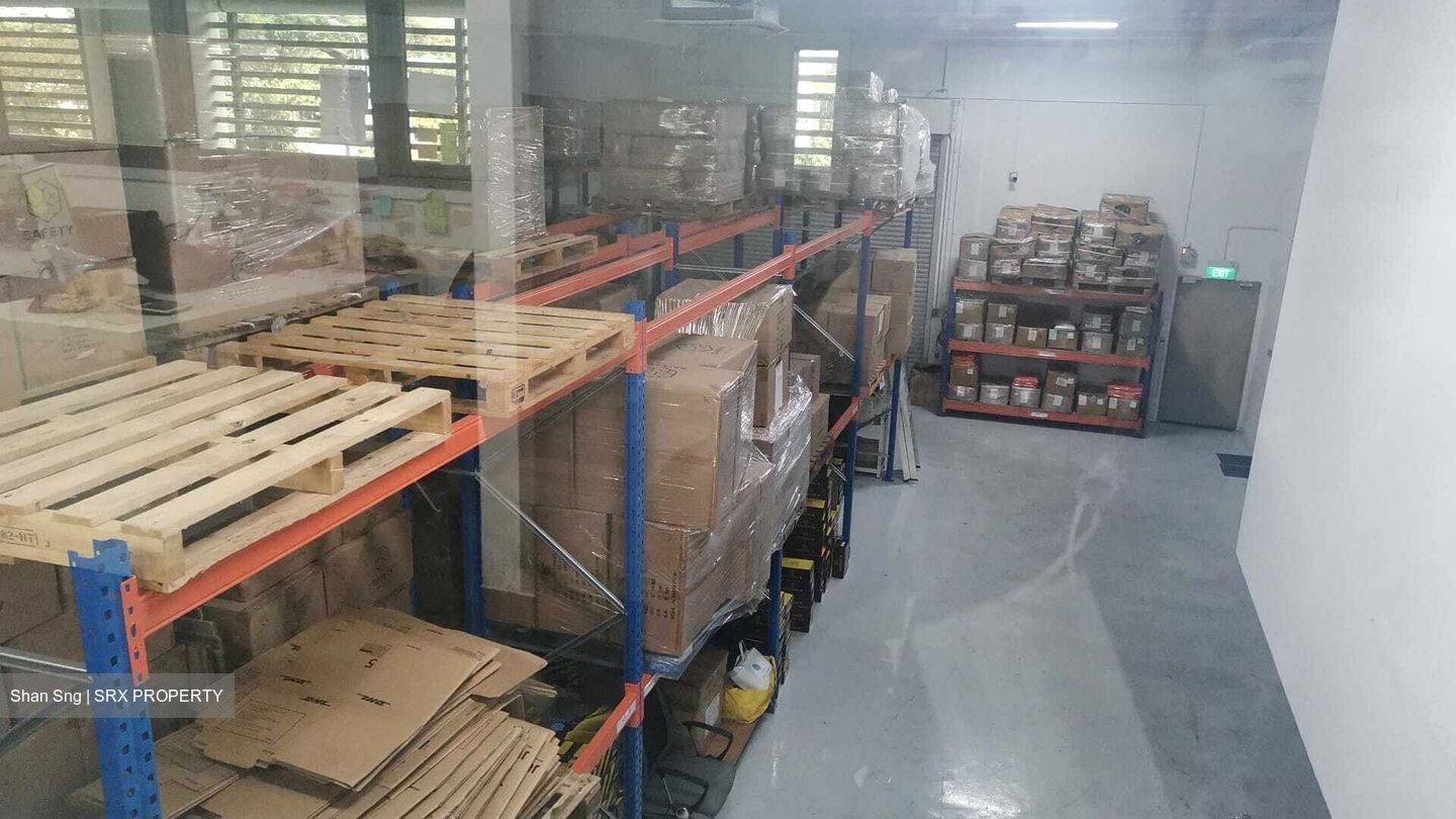 Club Street (D1), Factory #555901931